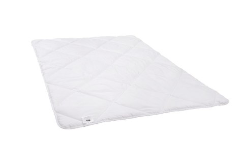 Kołdra antyalergiczna 155x200 Hotel 930g Mikrofibra biała AMZ Kołdra antyalergiczna 155x200 Hotel 930g Mikrofibra biała AMZ