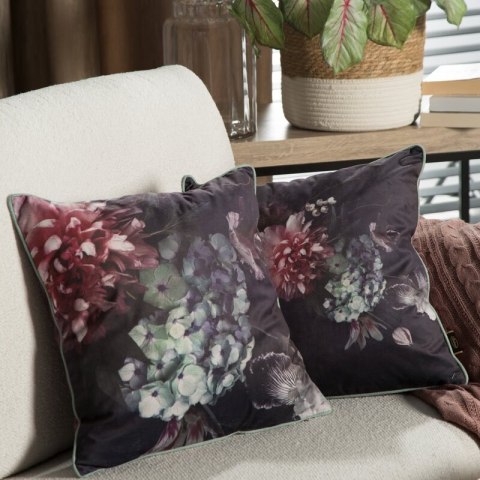 Poszewka dekoracyjna 45x45 Velvet 131 fioletowa ciemna ze wzorem kwiatowym welurowa Eurofirany Poszewka dekoracyjna 45x45 Velvet 131 fioletowa ciemna ze wzorem kwiatowym welurowa Eurofirany