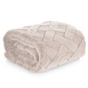 Koc narzuta 150x200 Soft beżowy z mikrofibry prążki D91 Koc narzuta 150x200 Soft beżowy z mikrofibry prążki D91