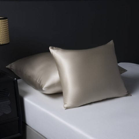 Poszewka jedwabna 40x40 beżowa jednobarwna Premium Poszewka jedwabna 40x40 beżowa jednobarwna Premium