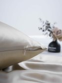 Poszewka jedwabna 40x40 beżowa jednobarwna Premium Poszewka jedwabna 40x40 beżowa jednobarwna Premium