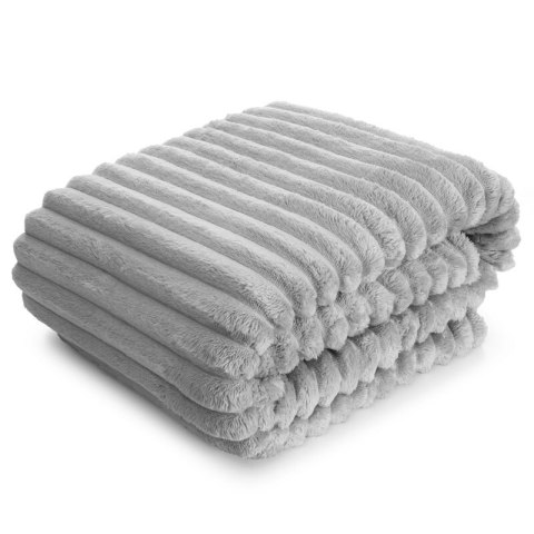 Koc narzuta 200x220 Soft srebrny z mikrofibry prążki D91 Koc narzuta 200x220 Soft srebrny z mikrofibry prążki D91