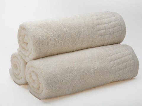 Ręcznik Larisa 50x100 kremowy 01 bawełniany 500g/m2 Ręcznik Larisa 50x100 kremowy 01 bawełniany 500g/m2