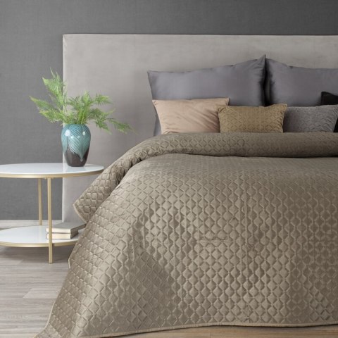 Narzuta dekoracyjna 70x160 Dimon beżowa ciemna geometryczna welurowa Eurofirany Narzuta dekoracyjna 70x160 Dimon beżowa ciemna geometryczna welurowa Eurofirany