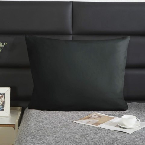 Poszewka satynowa 70x80 czarna jednobarwna I24 Poszewka satynowa 70x80 czarna jednobarwna I24