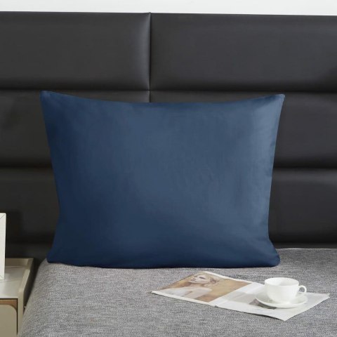 Poszewka satynowa 70x80 granatowa jednobarwna I24 Poszewka satynowa 70x80 granatowa jednobarwna I24