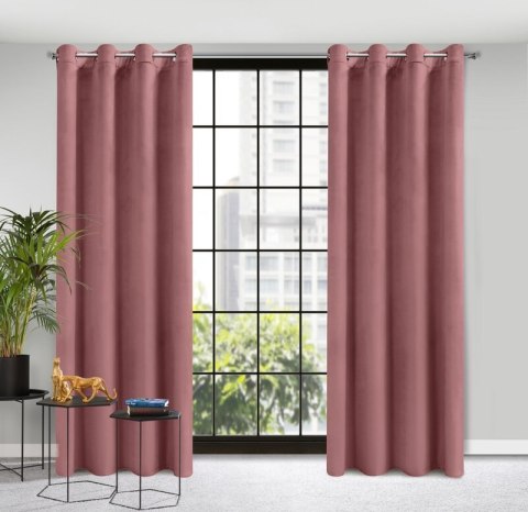 Zasłona gotowa na przelotkach 140x250 różowa ciemna welurowa Rosa Zasłona gotowa na przelotkach 140x250 różowa ciemna welurowa Rosa