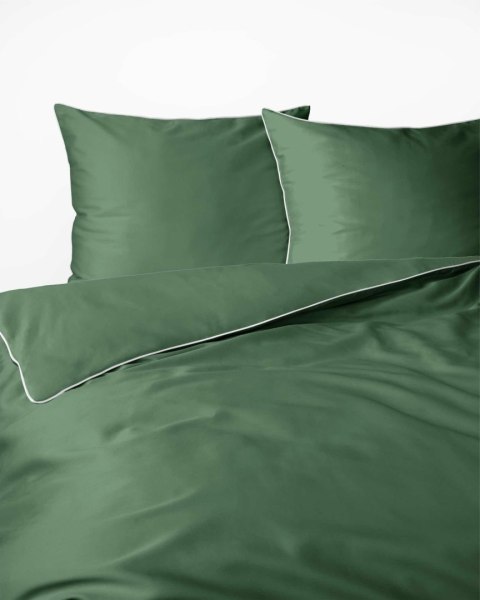 Pościel satynowa 180x200 zielona z lamówką Mako Satin 62 Pościel satynowa 180x200 zielona z lamówką Mako Satin 62