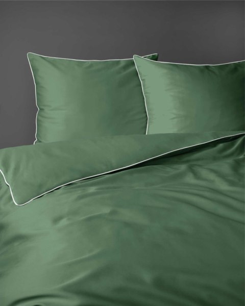 Pościel satynowa 180x200 zielona z lamówką Mako Satin 62 Pościel satynowa 180x200 zielona z lamówką Mako Satin 62