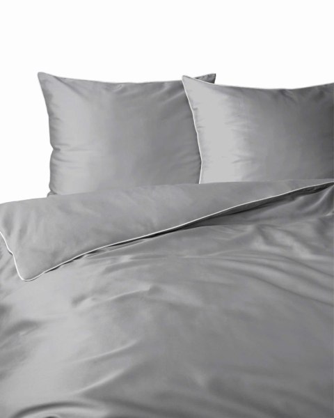 Pościel satynowa 220x200 szara jasna z lamówką Mako Satin 62 Pościel satynowa 220x200 szara jasna z lamówką Mako Satin 62
