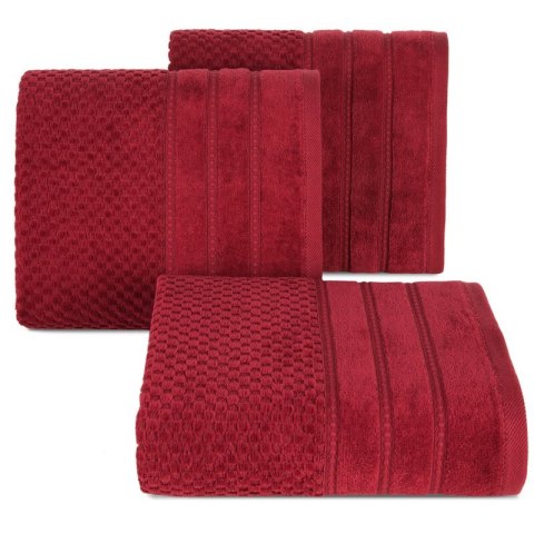 Ręcznik Adore 50x90 czerwony o strukturze krateczki 500 g/m2 Eurofirany Ręcznik Adore 50x90 czerwony o strukturze krateczki 500 g/m2 Eurofirany