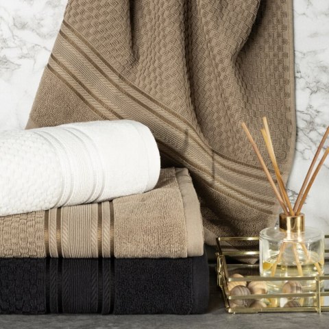 Ręcznik Davos 2 70x140 kremowy frotte 500 g/m2 Eurofirany Ręcznik Davos 2 70x140 kremowy frotte 500 g/m2 Eurofirany