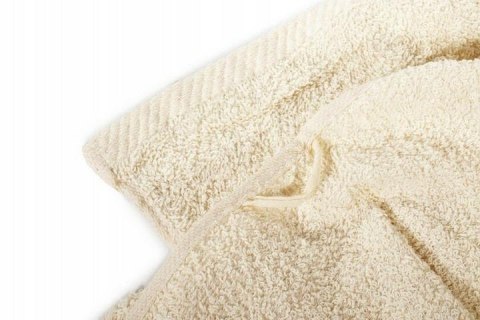 Ręcznik Gomez 70x140 kremowy bawełniany 500g/m2 Ręcznik Gomez 70x140 kremowy bawełniany 500g/m2