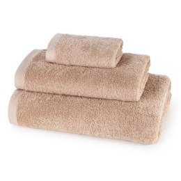 Ręcznik Venus 50x90 pudrowy zdobiony haftem 550 g/m2 Eva Minge Eurofirany