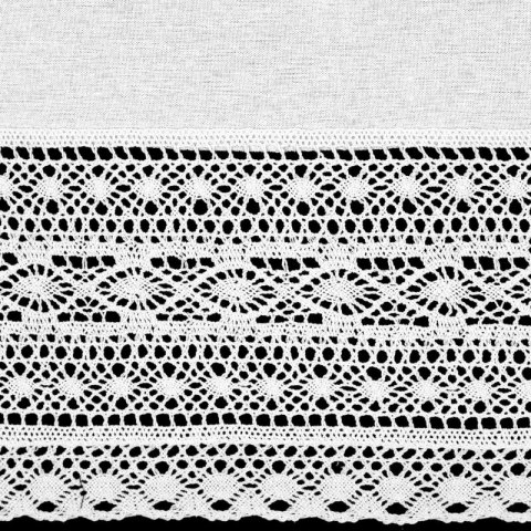 Zazdrostka 60x150 Maddeline biała ażurowa ze wzorem geometrycznym gotowa na szelkach Eurofirany Zazdrostka 60x150 Maddeline biała ażurowa ze wzorem geometrycznym gotowa na szelkach Eurofirany