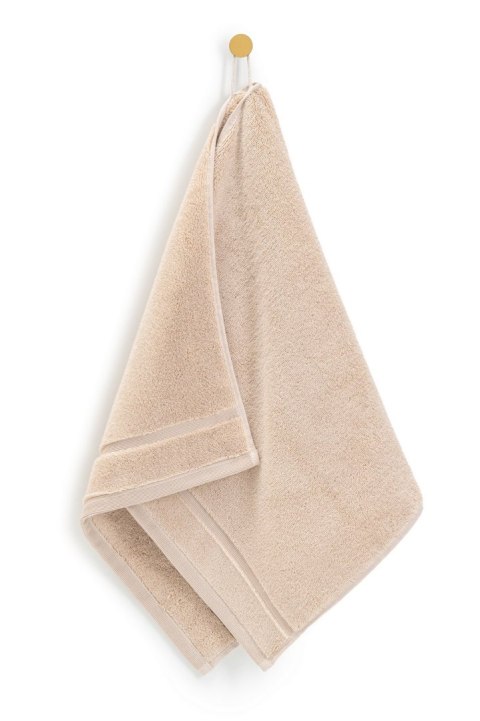 Ręcznik Supreme 40x60 beżowy jasny z bawełny Egipskiej 800 g/m2 Giza 95 Ręcznik Supreme 40x60 beżowy jasny z bawełny Egipskiej 800 g/m2 Giza 95
