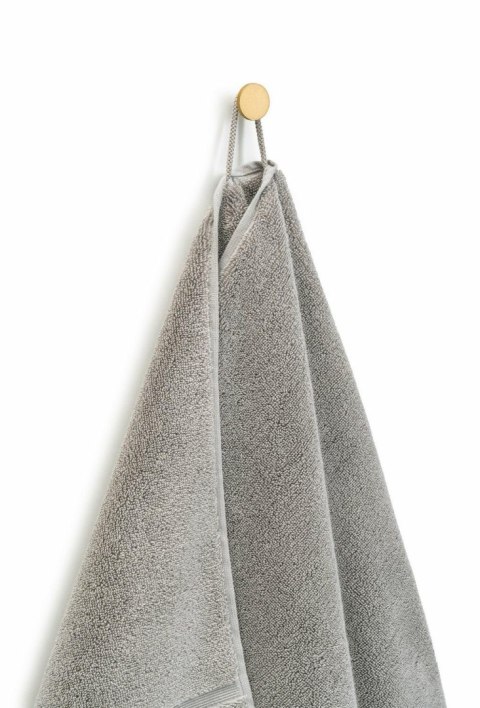 Ręcznik Supreme 40x60 szary z bawełny Egipskiej 800 g/m2 Giza 95 Ręcznik Supreme 40x60 szary z bawełny Egipskiej 800 g/m2 Giza 95