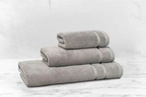 Ręcznik Supreme 40x60 szary z bawełny Egipskiej 800 g/m2 Giza 95 Ręcznik Supreme 40x60 szary z bawełny Egipskiej 800 g/m2 Giza 95