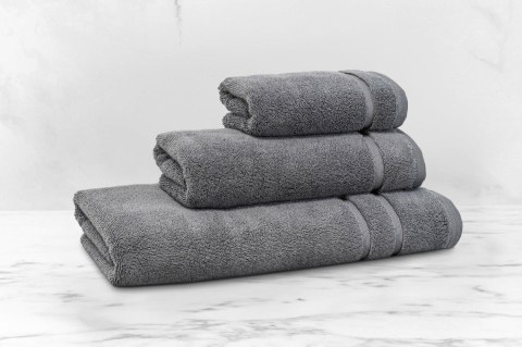 Ręcznik Supreme 70x130 antracytowy z bawełny Egipskiej 800 g/m2 Giza 95 Ręcznik Supreme 70x130 antracytowy z bawełny Egipskiej 800 g/m2 Giza 95