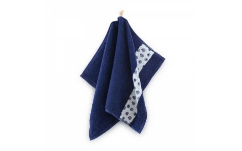 Ręcznik 30x50 Jagódki granatowy 400g/m2 frotte bawełniany dziecięcy do przedszkola Zwoltex Ręcznik 30x50 Jagódki granatowy 400g/m2 frotte bawełniany dziecięcy do przedszkola Zwoltex