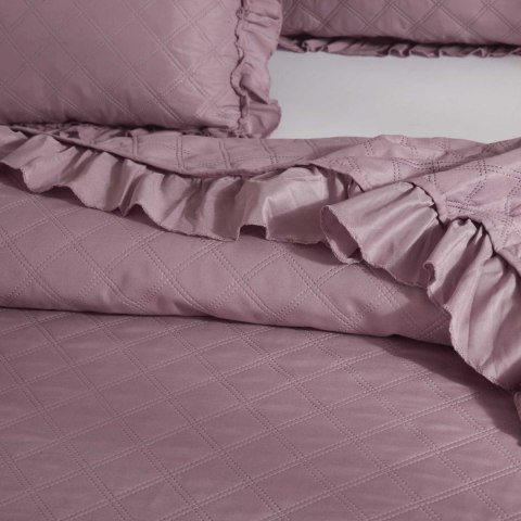 Narzuta z falbanką 200x220 Ruffy pudrowa ciemna falbanka romby glamour dekoracyjna I2 Narzuta z falbanką 200x220 Ruffy pudrowa ciemna falbanka romby glamour dekoracyjna I2