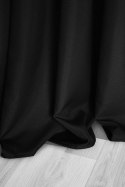Zasłona gotowa 140x300 czarna na taśmie Viva do salonu Zasłona gotowa 140x300 czarna na taśmie Viva do salonu