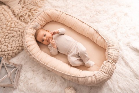 Gniazdko niemowlęce Prestige Muslin 55x80 kremowy materacyk pozycjonujący Gniazdko niemowlęce Prestige Muslin 55x80 kremowy materacyk pozycjonujący