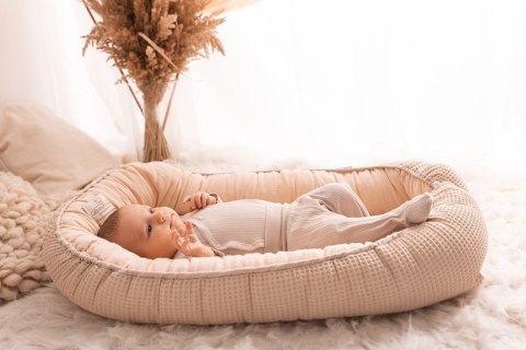 Gniazdko niemowlęce Prestige Muslin 55x80 kremowy materacyk pozycjonujący Gniazdko niemowlęce Prestige Muslin 55x80 kremowy materacyk pozycjonujący