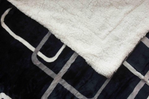 Koc Sherpa 150x200 czarny biały geometria z mikrofibry baranek SH25 Koc Sherpa 150x200 czarny biały geometria z mikrofibry baranek SH25