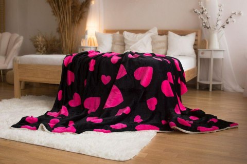 Koc Sherpa 150x200 czarny różowy serca z mikrofibry baranek SH25 Koc Sherpa 150x200 czarny różowy serca z mikrofibry baranek SH25