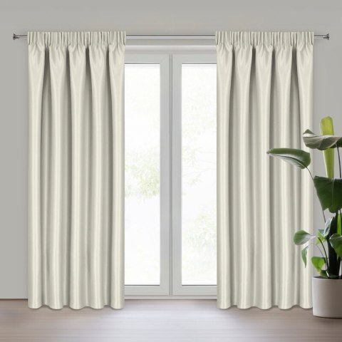 Zasłona 140x270 Selina kremowa zaciemniająca z błyszczącą nicią gotowa na taśmie Eurofirany Zasłona 140x270 Selina kremowa zaciemniająca z błyszczącą nicią gotowa na taśmie Eurofirany