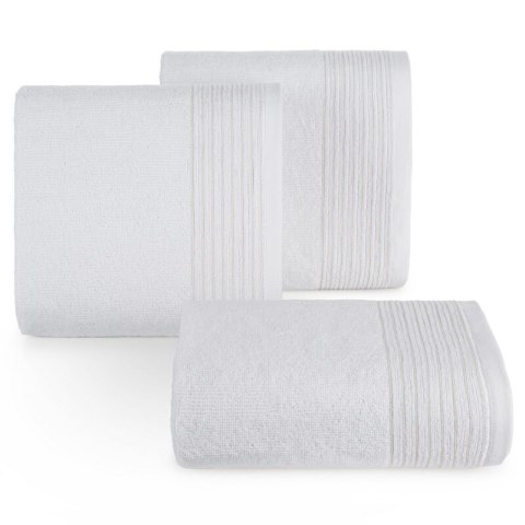 Ręcznik Lari 1 30x50 biały z ozdobną bordiurą przetykaną błyszczącą nicią 500 g/m2 Eurofirany Ręcznik Lari 1 30x50 biały z ozdobną bordiurą przetykaną błyszczącą nicią 500 g/m2 Eurofirany