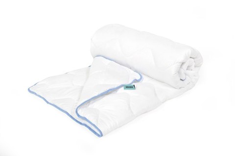 Kołdra 4 Pory Roku 220x200 Mikrofibra biała Wendre Kołdra 4 Pory Roku 220x200 Mikrofibra biała Wendre